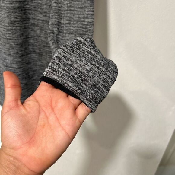 Nike Dri-Fit Running Jacket Small Hooded Gray Heather Full Zip Long Sleeves - Picture 3 of 8